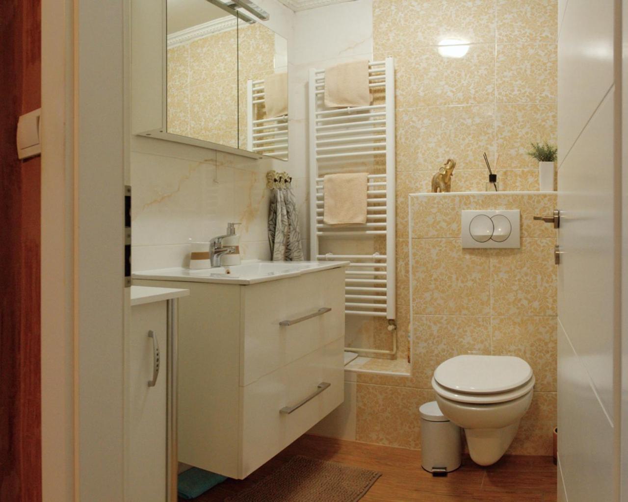 Sunny Day -Arena Zagreb , 2 Bathrooms, 102M², Szoba fotó