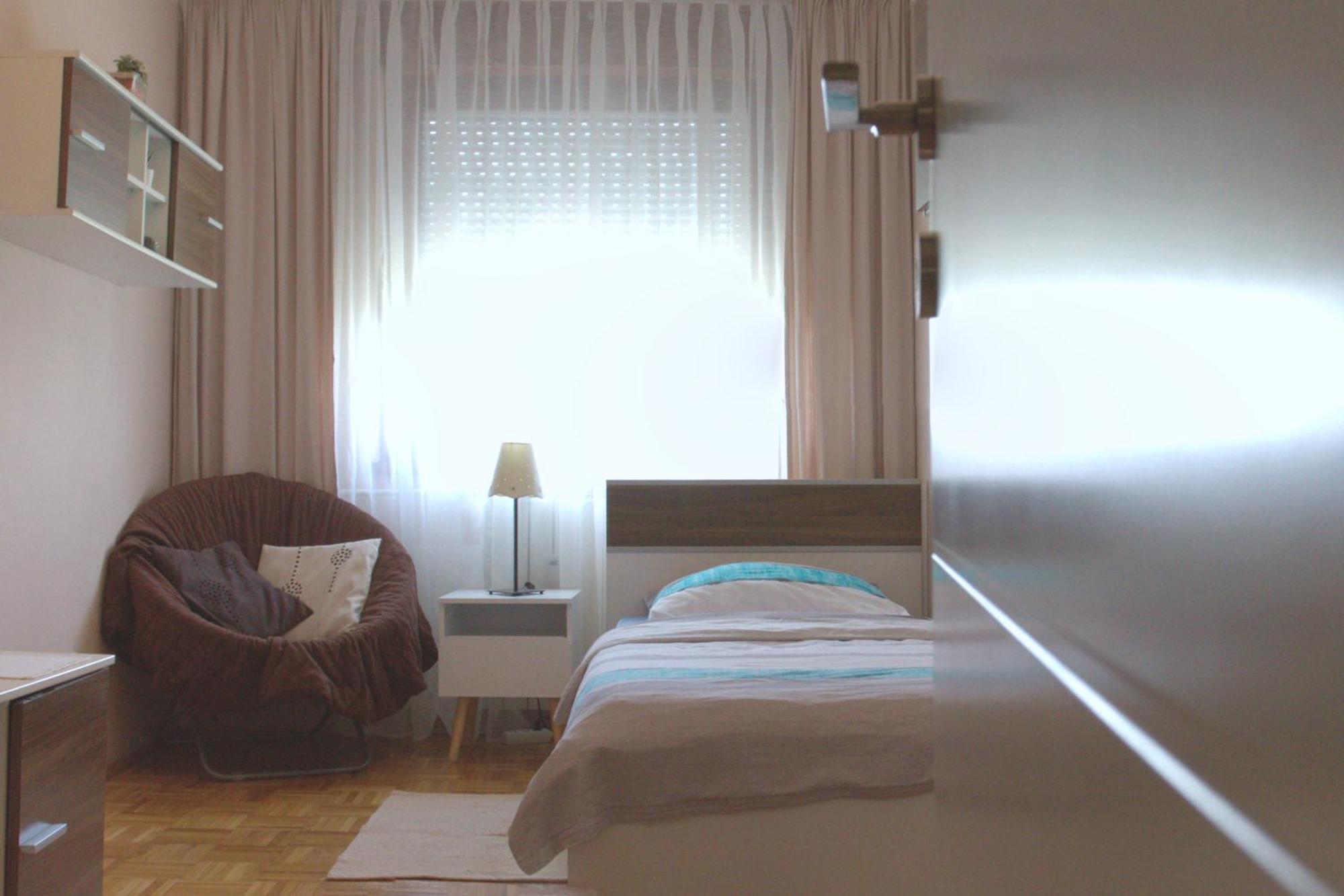 Sunny Day -Arena Zagreb , 2 Bathrooms, 102M², Szoba fotó